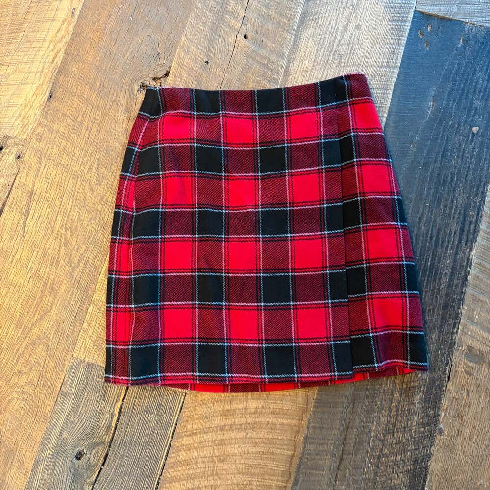 Talbots Women’s Size 8 Red Black Plaid Wool Blend Mini Skirt Preppy Tartan